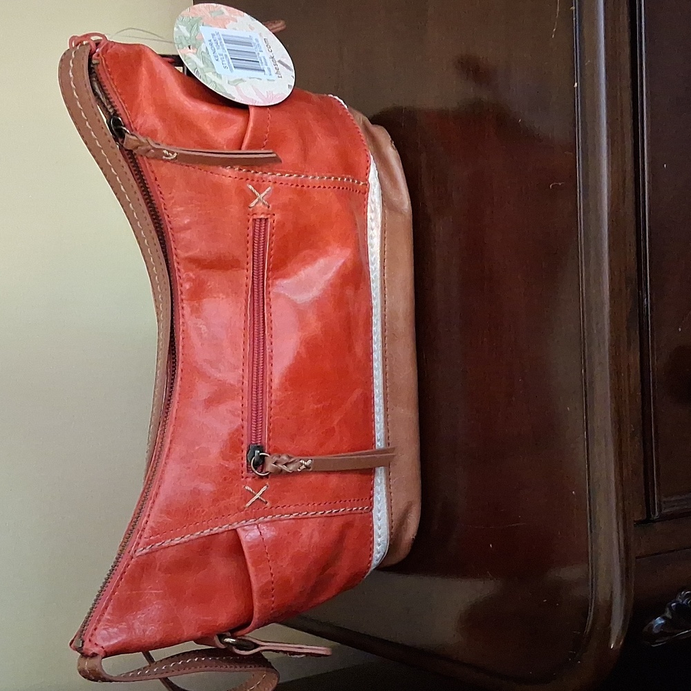 The Sak Elegant Red Leather Shoulder Bag